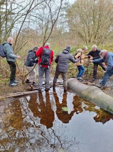 Gracht oversteken